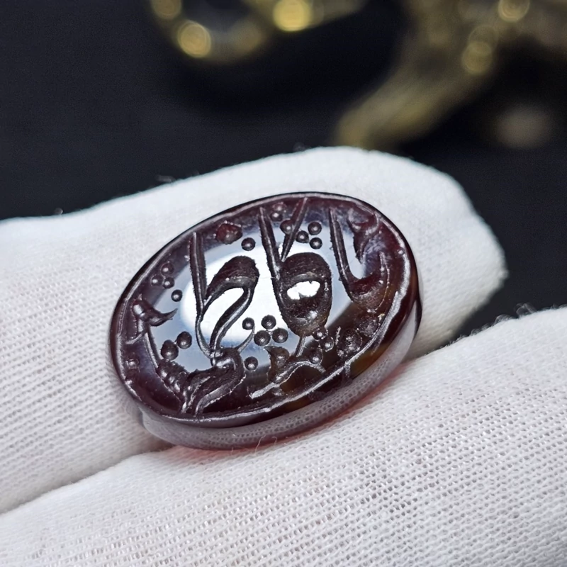 نگین عقیق جگری معدنی خراسانی با حکاکی و خط دست  کد 31711