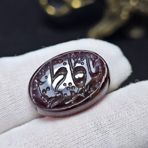 نگین عقیق جگری معدنی خراسانی با حکاکی و خط دست کد 31711