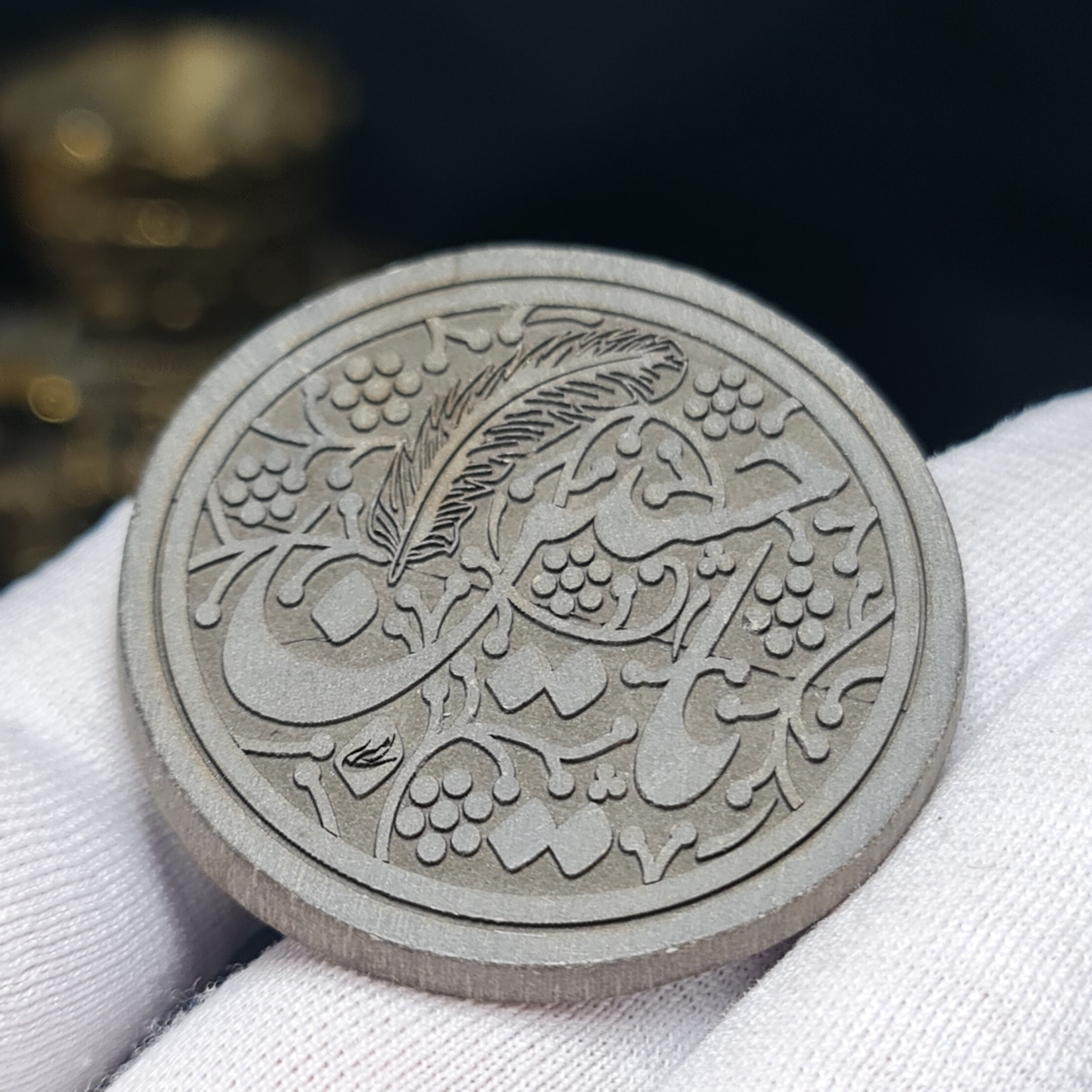 نگین درشت سنگ حدید سماقی معدنی   کد  T2516