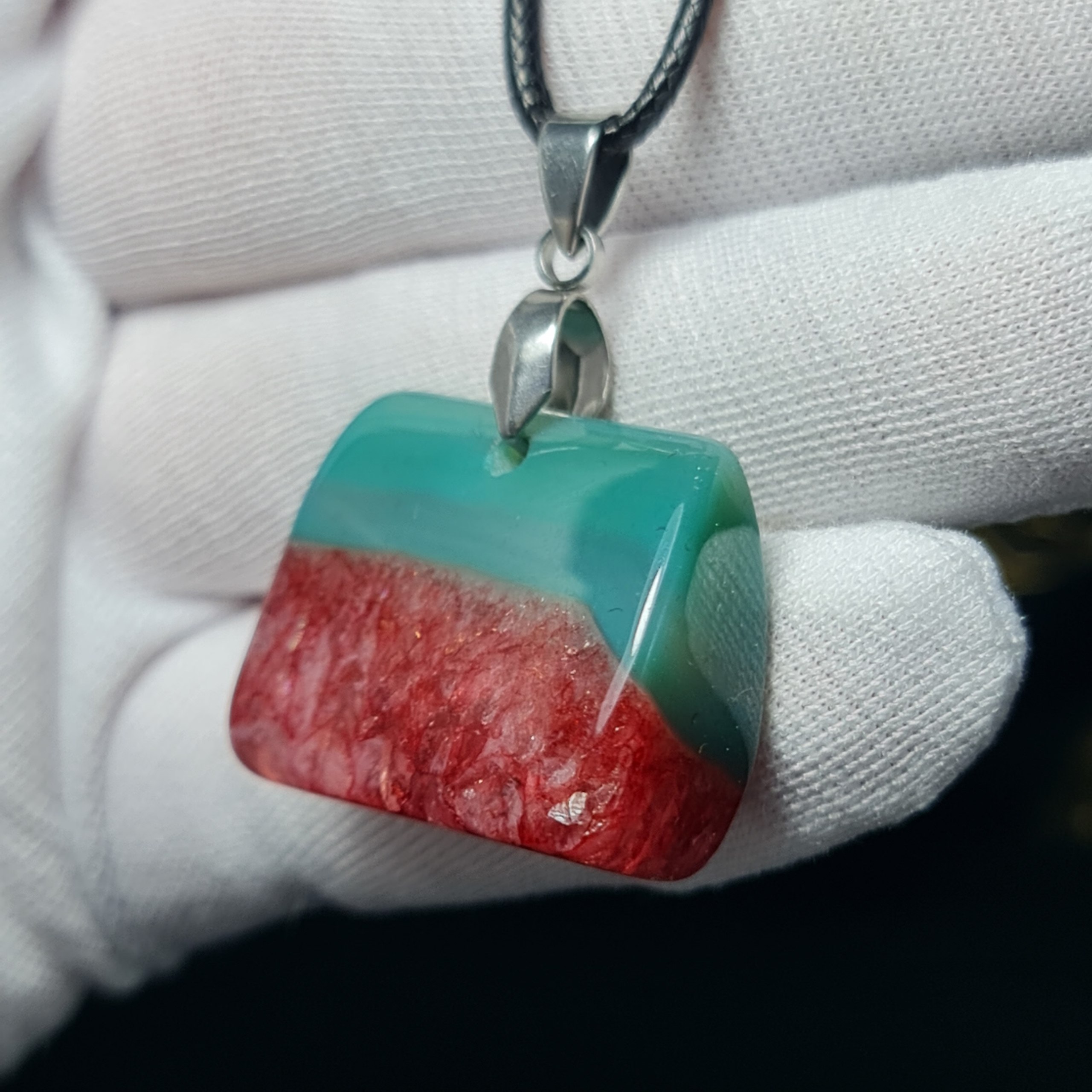 آویز گردنبند سنگ عقیق ژئودی هندوانه ای معدنی   کد  T2551